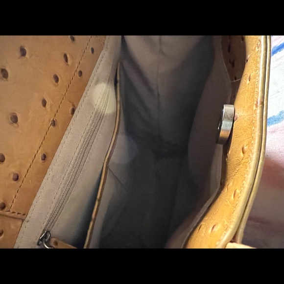 North/South shoulder bag Tan ostrich  Dooney & Bourne Embossed brown tan flap. - Picture 3 of 16